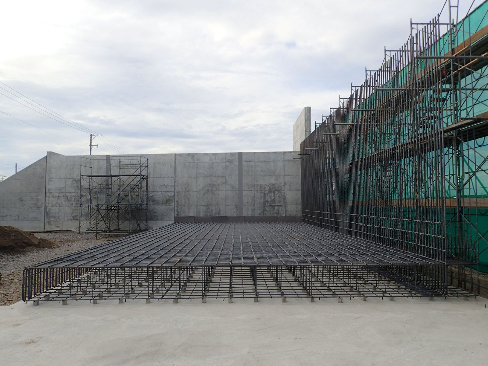 増毛稲田線防Ｂ地方道工事（擁壁工）（明許）外