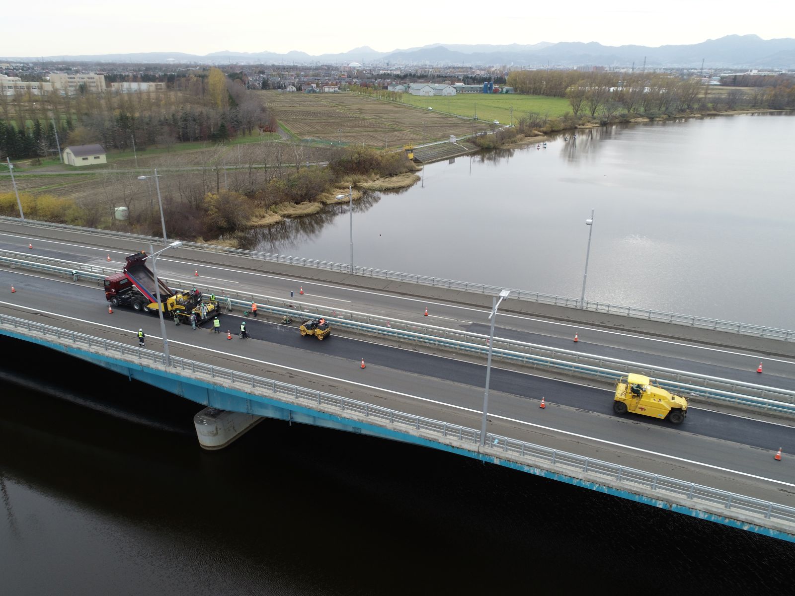 一般国道２７５号　江別市　新石狩大橋補修外一連工事