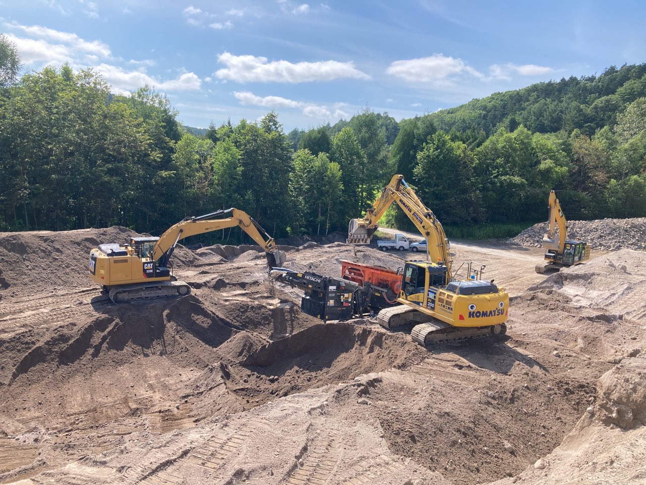 石狩川改修工事の内　長都上流築堤盛土外工事