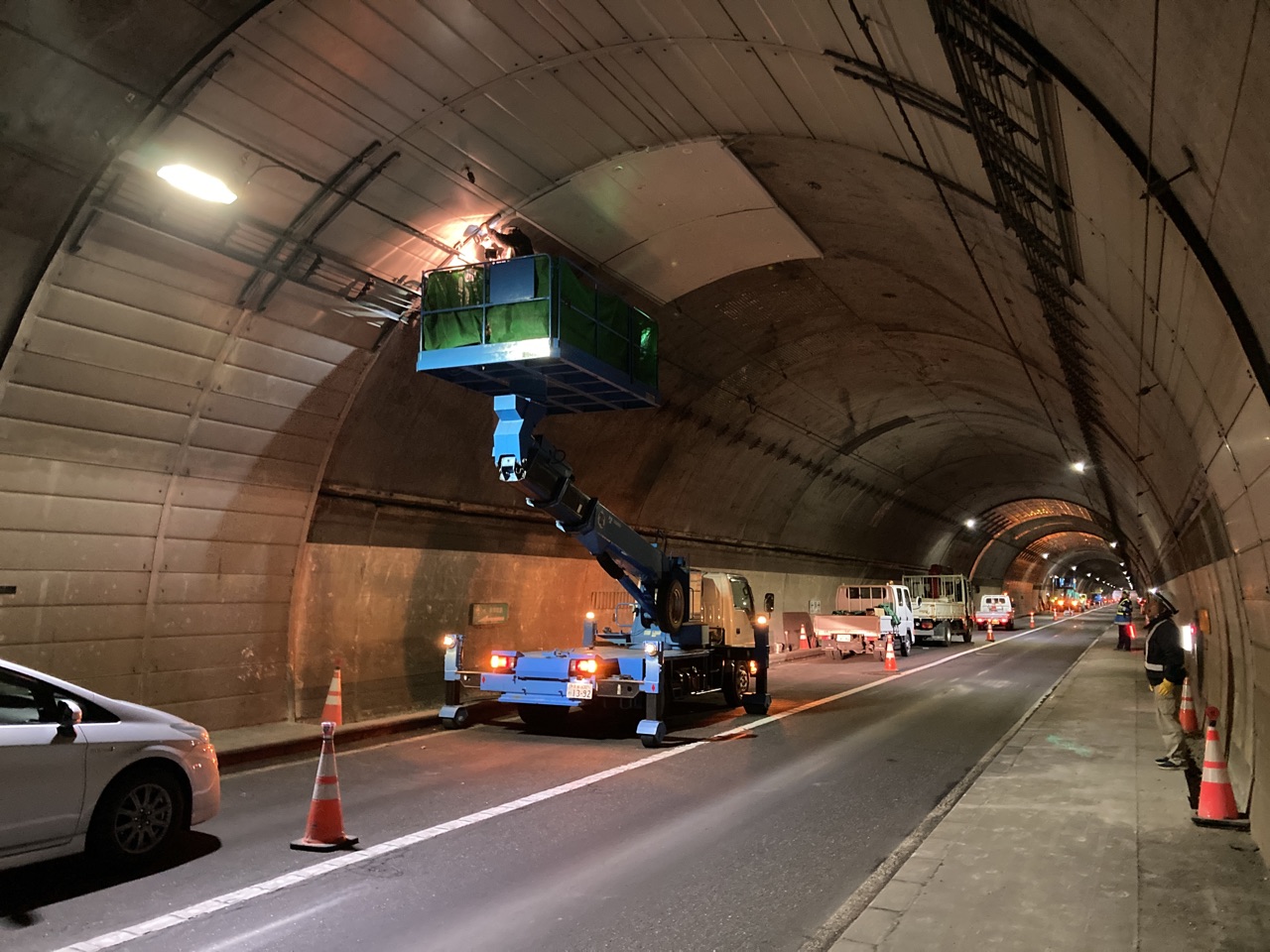 一般国道２７６号　千歳市　支笏トンネル補修外一連工事