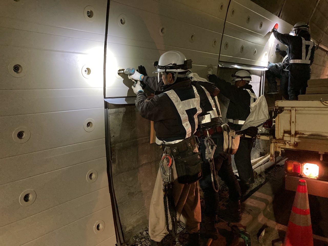 一般国道２７６号　千歳市　支笏トンネル補修外一連工事