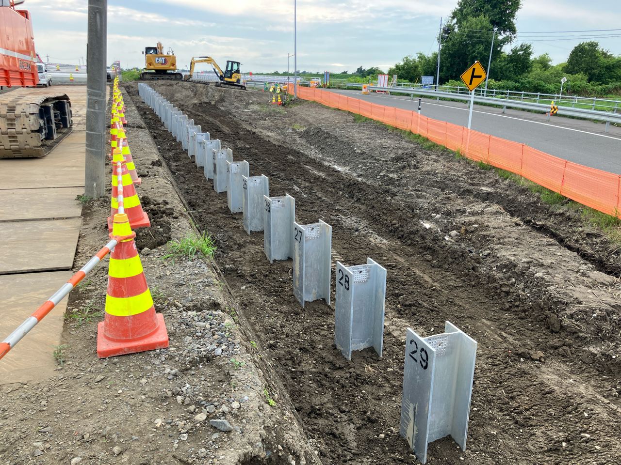 恵庭栗山線馬追橋架替工事（道路工）（補正）