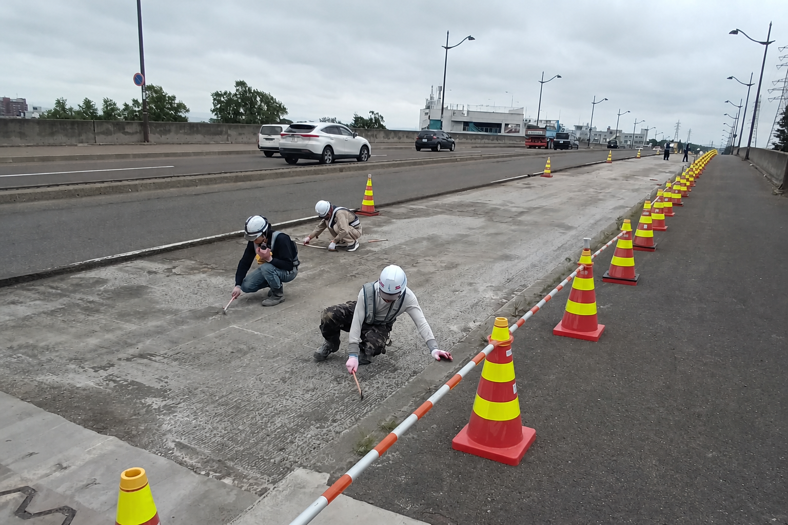 一般国道３６号 恵庭市 恵み野跨線橋補修外一連工事